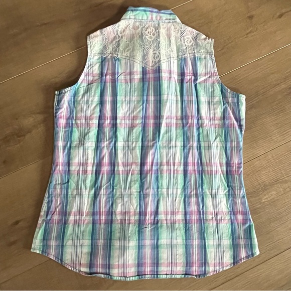 Wrangler Wrancher Women Medium Sleeveless Pearl Snap Shirt Plaid Western Country - Picture 7 of 10